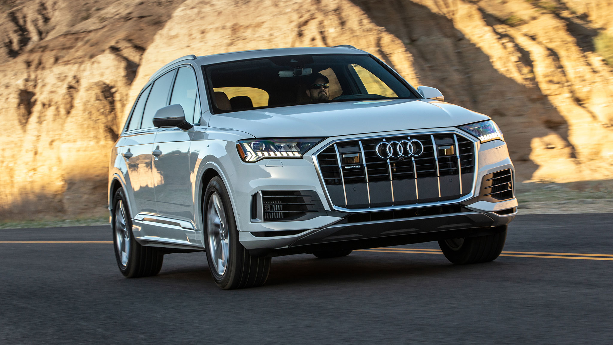 How Much Is It To Ride A Audi Q7 In Dubai 